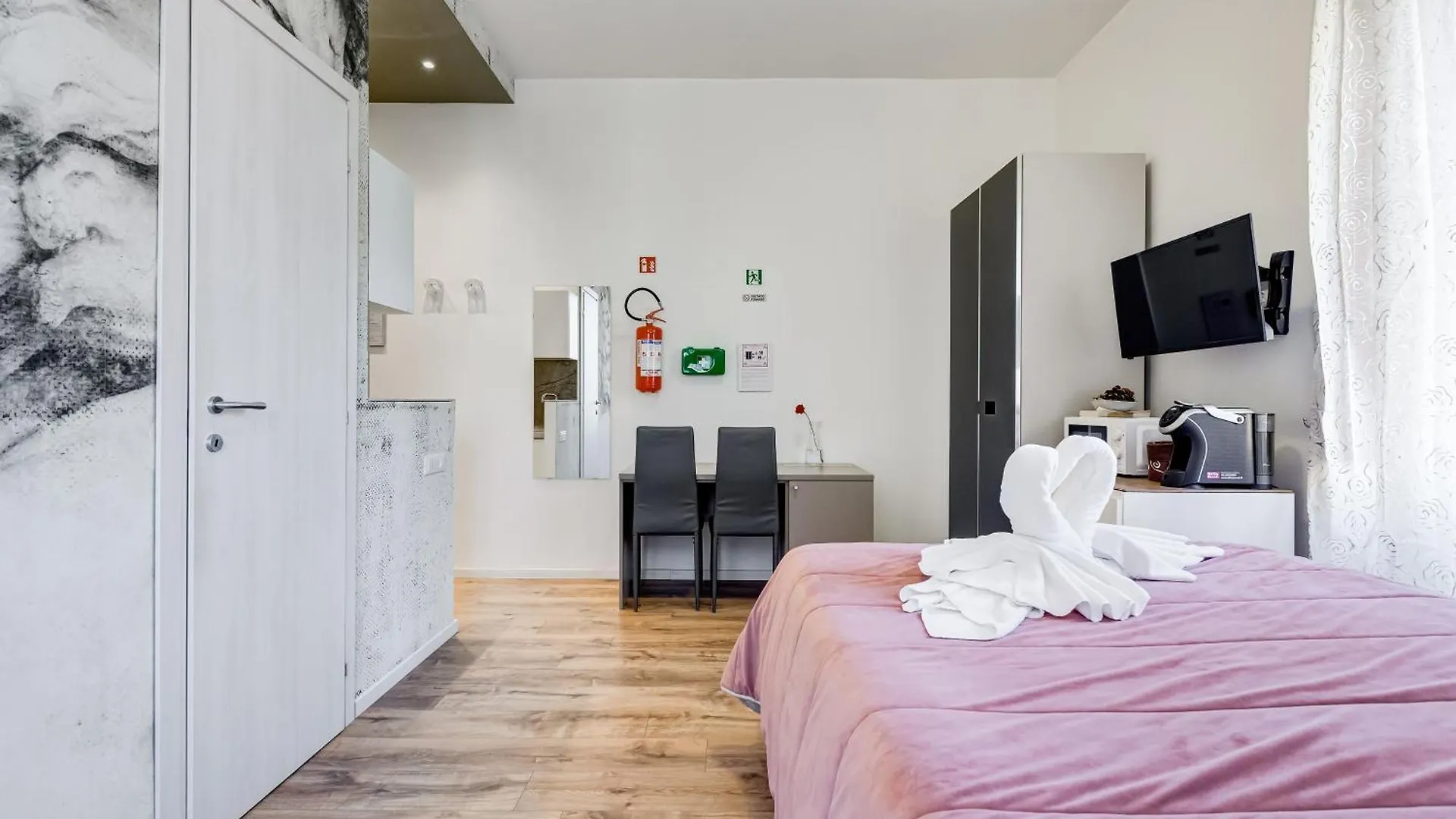 Apartment Suite Le Mura Vaticane Rome